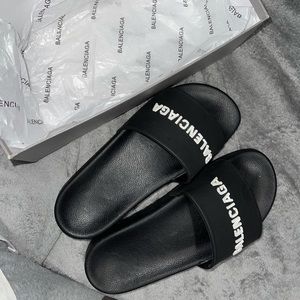 balenciaga slides